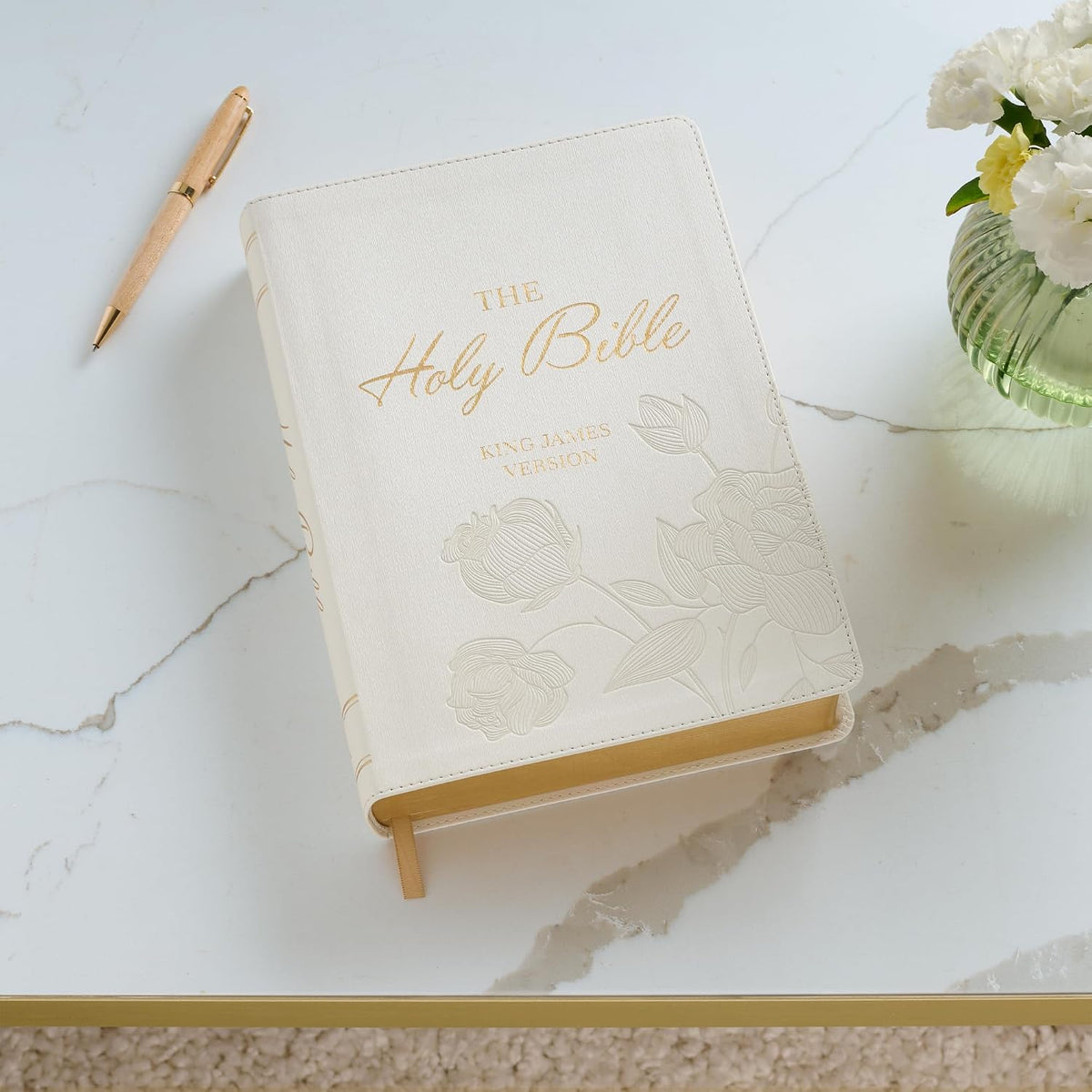 KJV Holy Bible, Super Giant Print Red Letter Edition - Thumb Index Tabs & Ribbon Marker, King James Version, Vegan Leather, White (KJV Super Giant Print Editions)