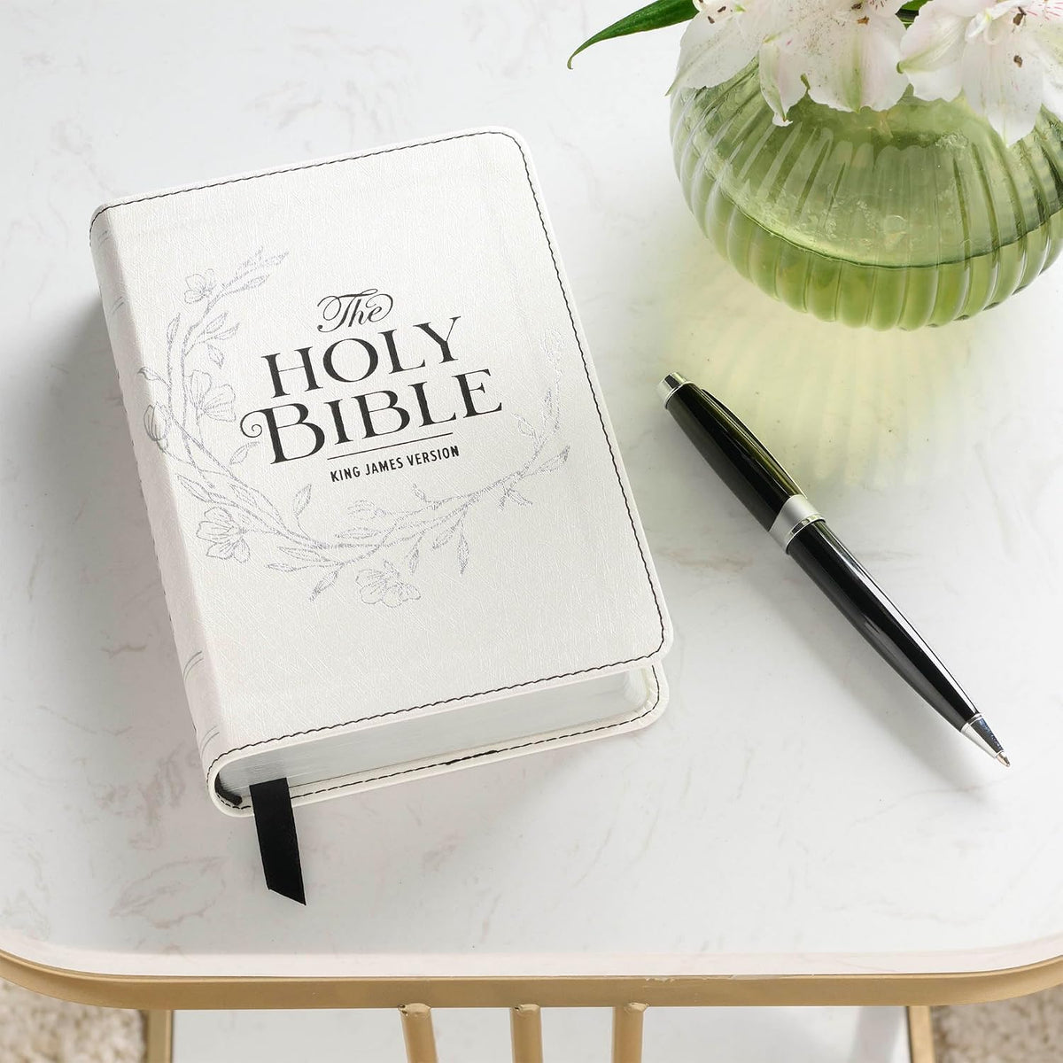 KJV Holy Bible, Compact Large Print Vegan Leather Red Letter Edition - Ribbon Marker, King James Version, Pearlized White (KJV Compact LP Editions)
