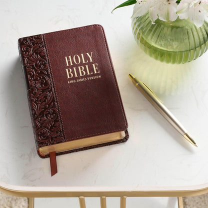 KJV Holy Bible, Compact Large Print Faux Leather Red Letter Edition - Ribbon Marker, King James Version, Medium Brown (KJV Compact LP Editions)